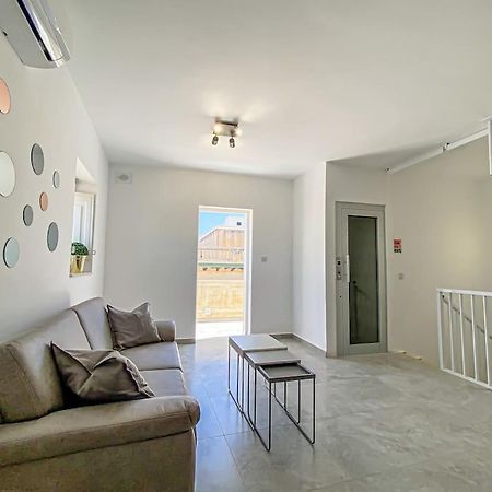Designer Duplex Penthouse In Floriana Apartment Ngoại thất bức ảnh